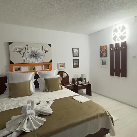 בית הארחה Casa Mina 3*